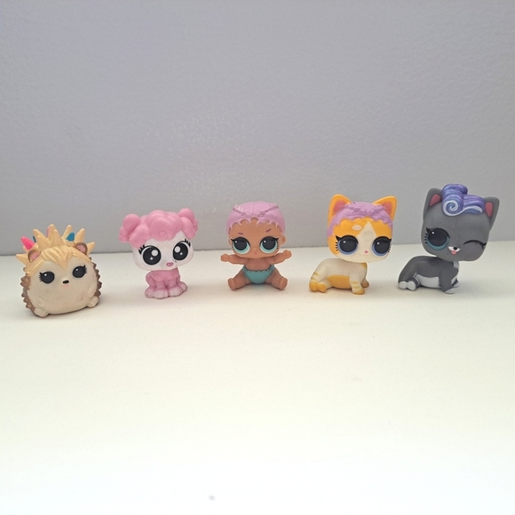 LOL Dolls | mini pets & baby poodle , cats ,hedgehog - Picture 1 of 11